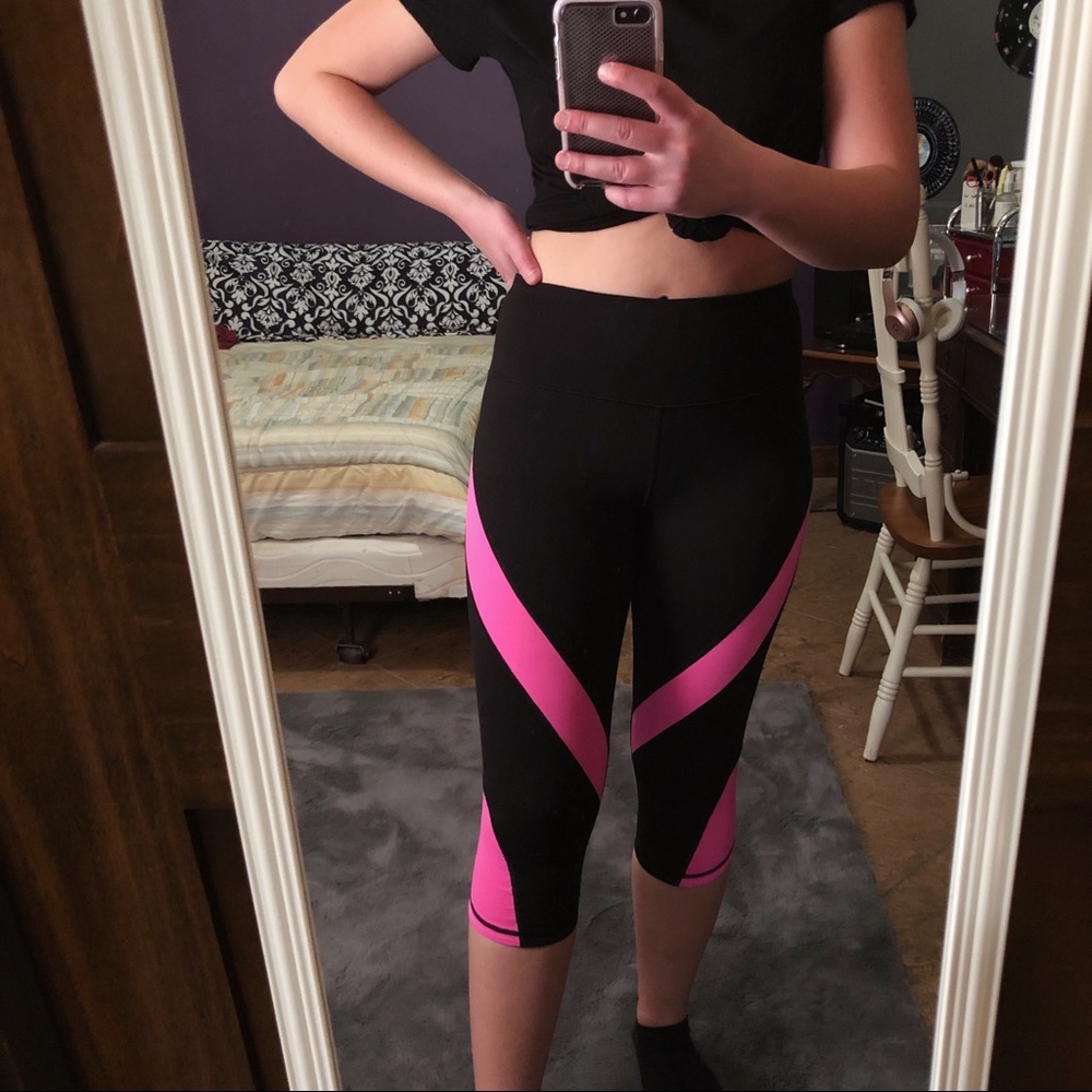 Victoria’s Secret Sport workout leggings